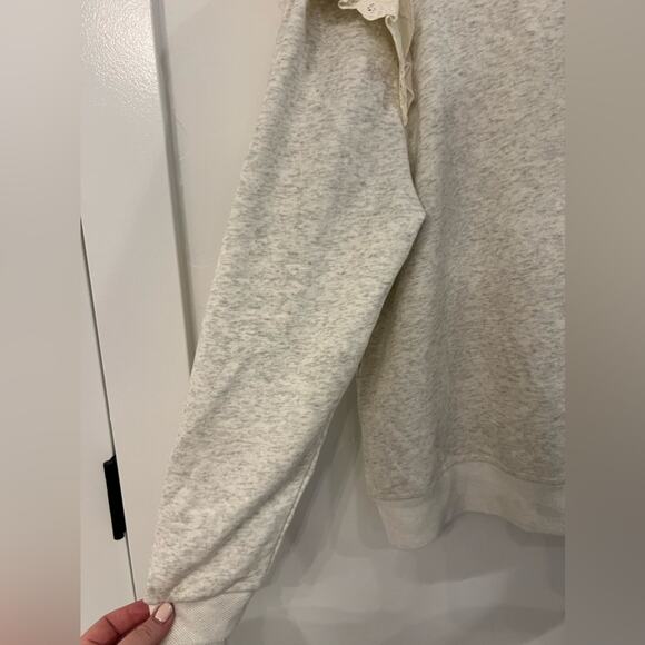 Blue Pepper Oatmeal Eyelet Shoulder Crew Sweatshirt Size Large - Picture 11 of 11